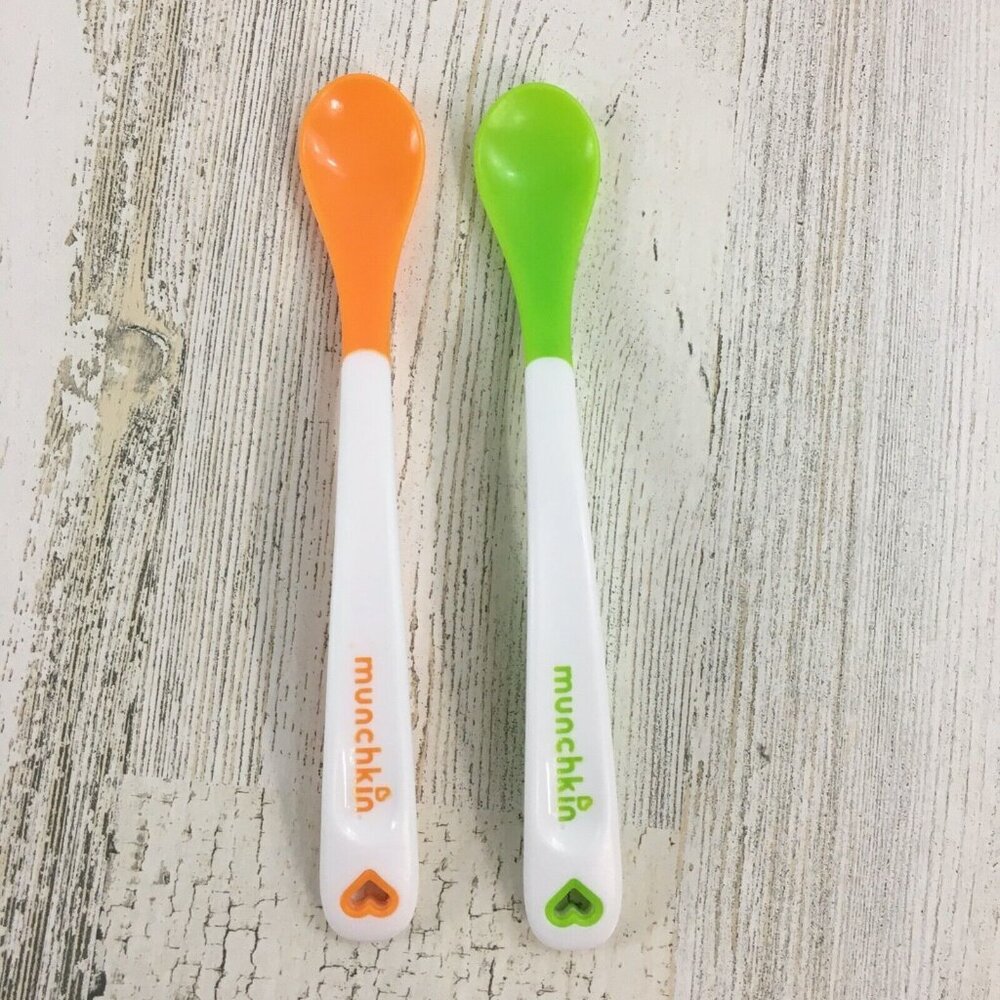 Munchkin Lot of 2 Baby Infant Spoons Plastic Flat